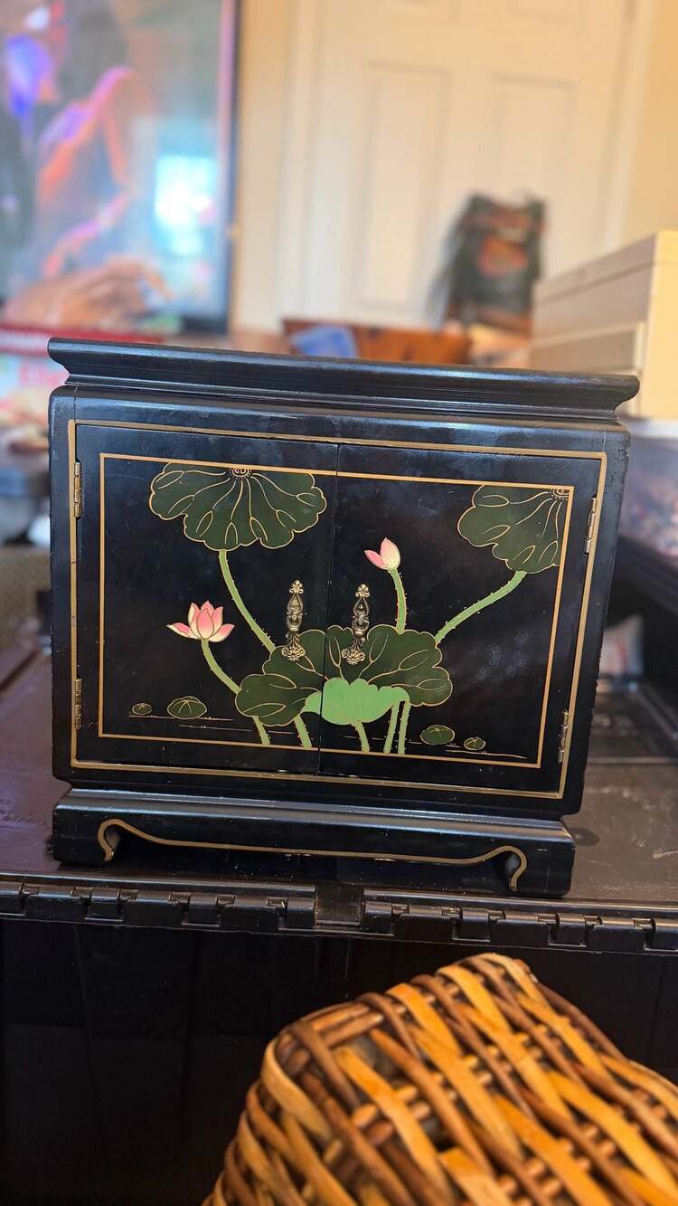 Vintage Asian Black Lacquer Jewelry Box with Hand-Painted Lotus Design